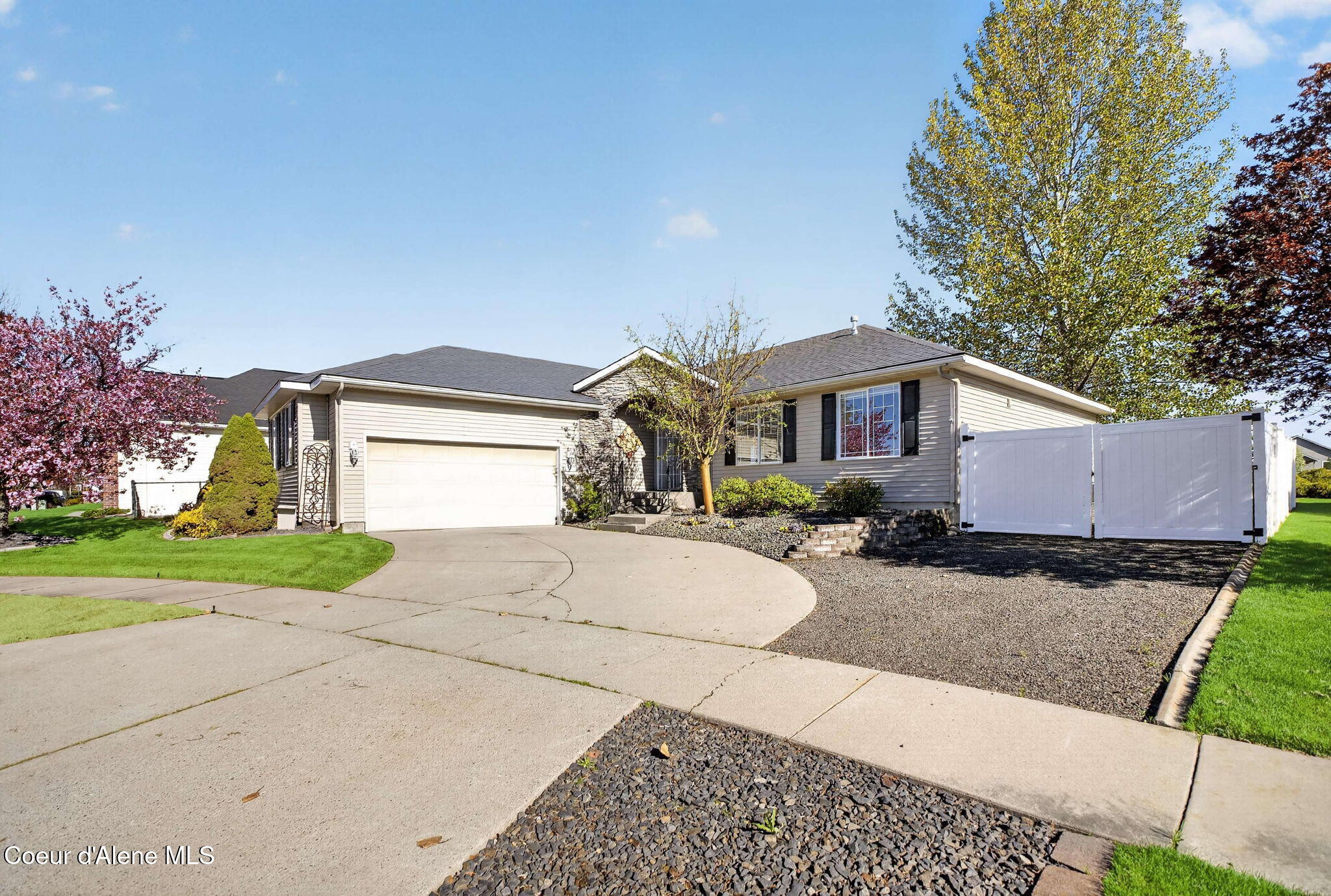 425 East Titanium Court Post Falls, ID 83854 - Photo 1 of 44 1-web-or-mls-001_DSC02639