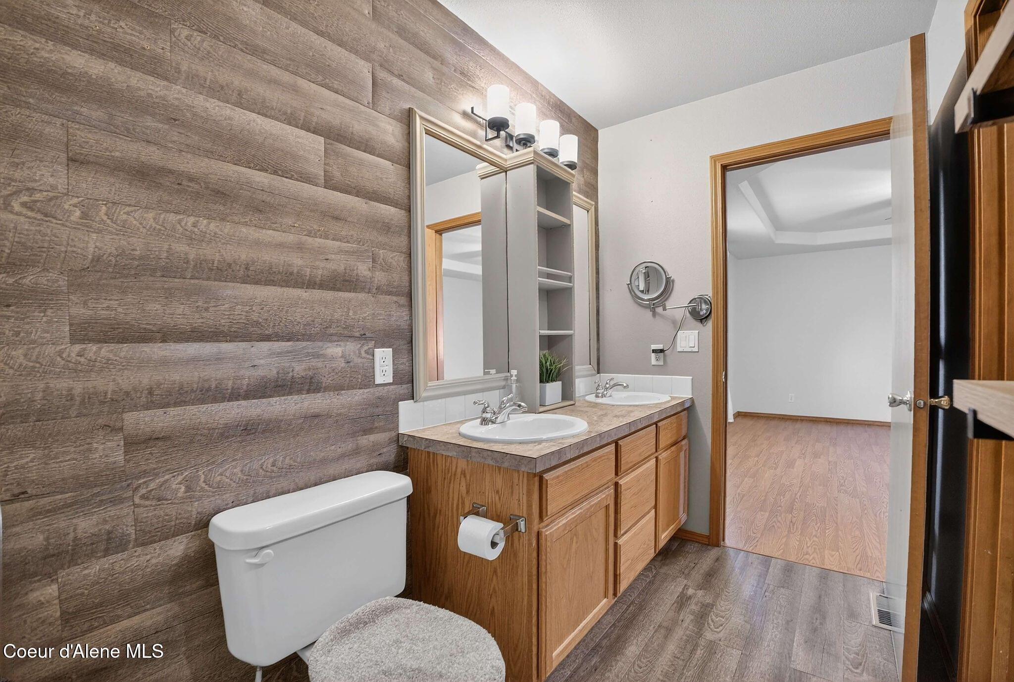 425 East Titanium Court Post Falls, ID 83854 - Photo 32 of 44 32-web-or-mls-028_DSC02708