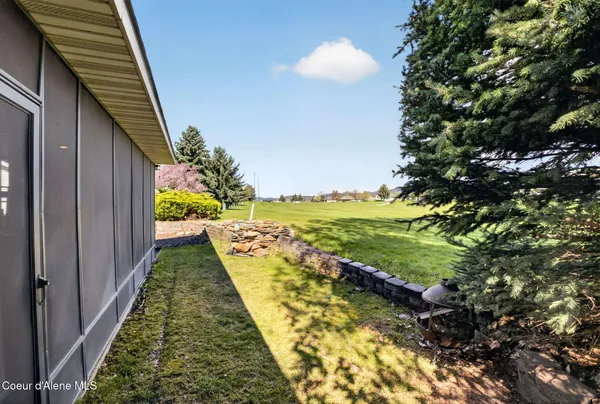 $525,000 | 425 East Titanium Court, Post Falls, ID 83854