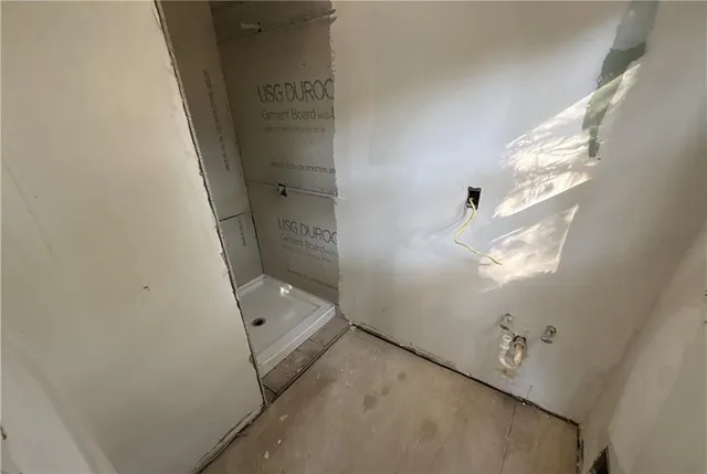 $329,900 | 1001 West 93 Street, Kansas City, MO 64114