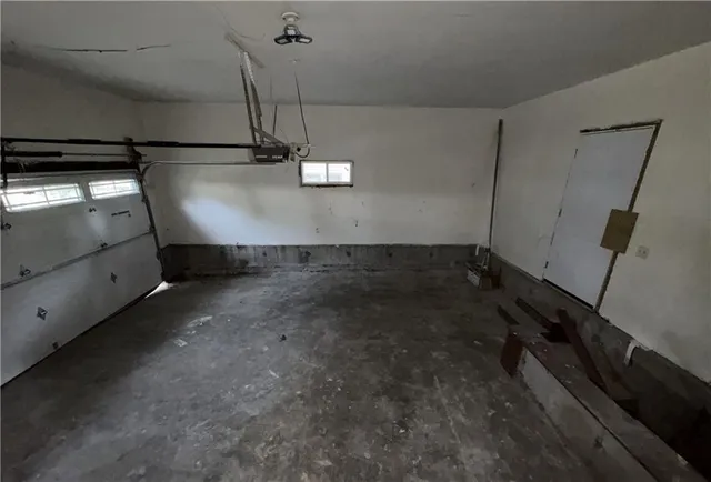 $329,900 | 1001 West 93 Street, Kansas City, MO 64114