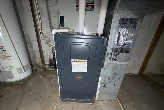 $329,900 | 1001 West 93 Street, Kansas City, MO 64114