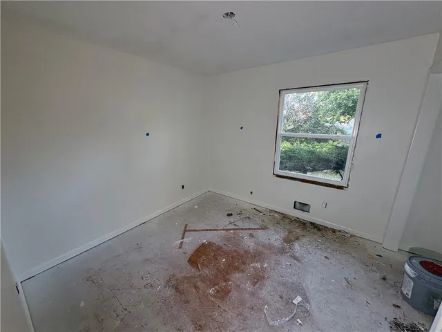 $329,900 | 1001 West 93 Street, Kansas City, MO 64114