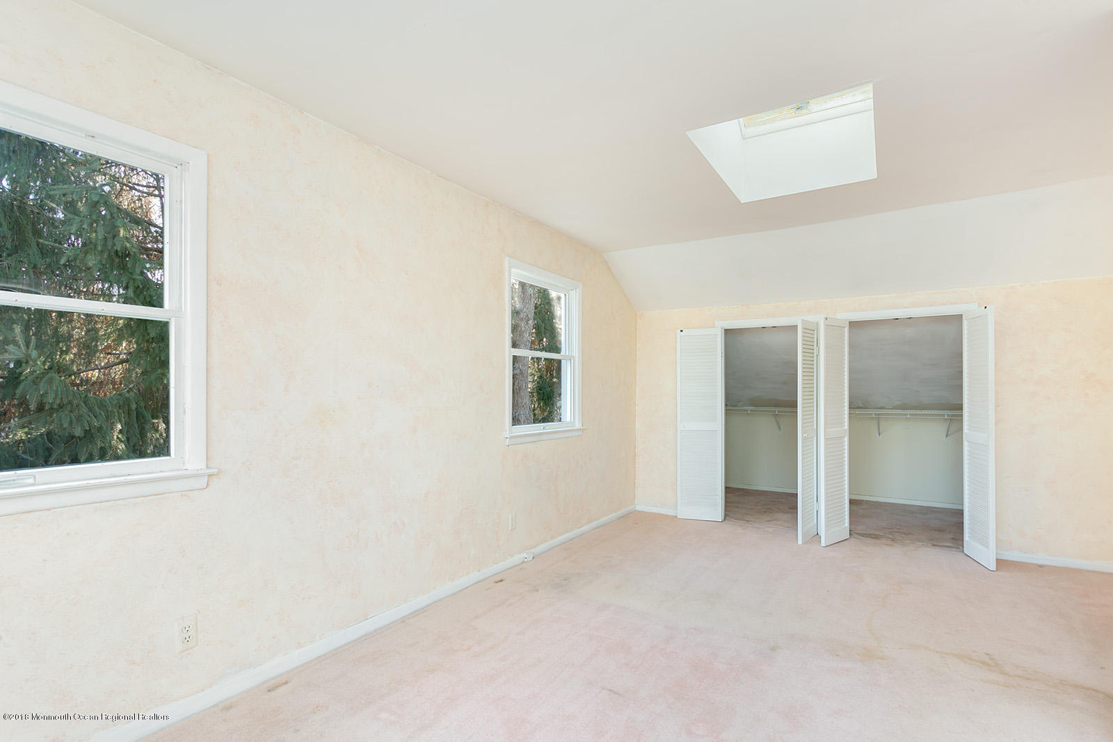 16 Old Manor Road Holmdel, NJ 07733 - Photo 16 of 22 019