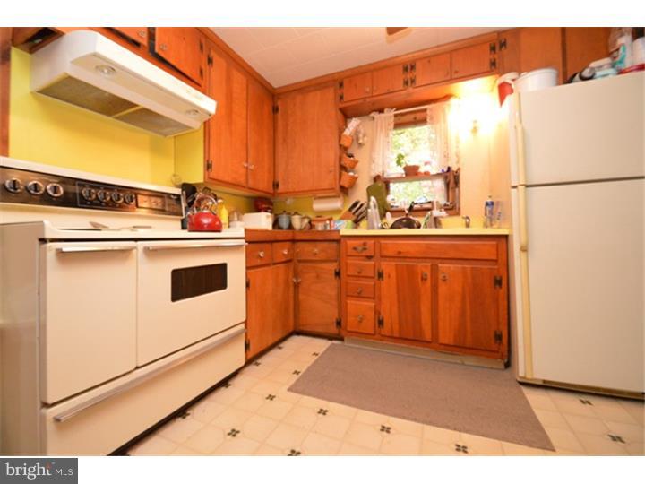 6175 Vera Cruz Road Center Valley, PA 18034 - Photo 9 of 22 Gallery Image 9
