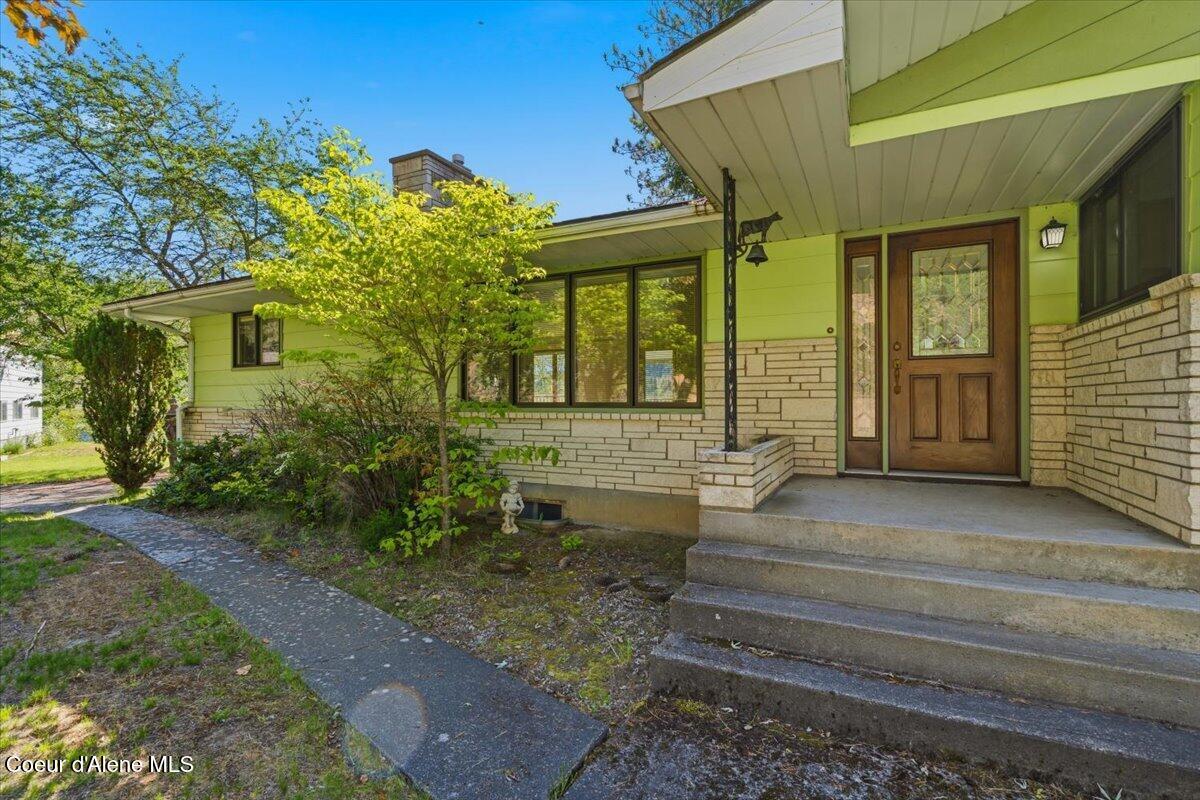 2035 St Joe River Road St. Maries, ID 83861 - Photo 5 of 49 Front Entrance