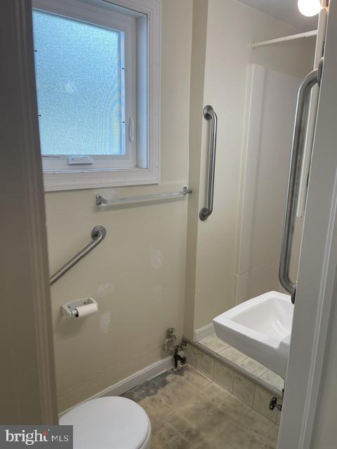 958 Mummasburg Road Gettysburg, PA 17325 - Photo 5 of 10 Bathroom