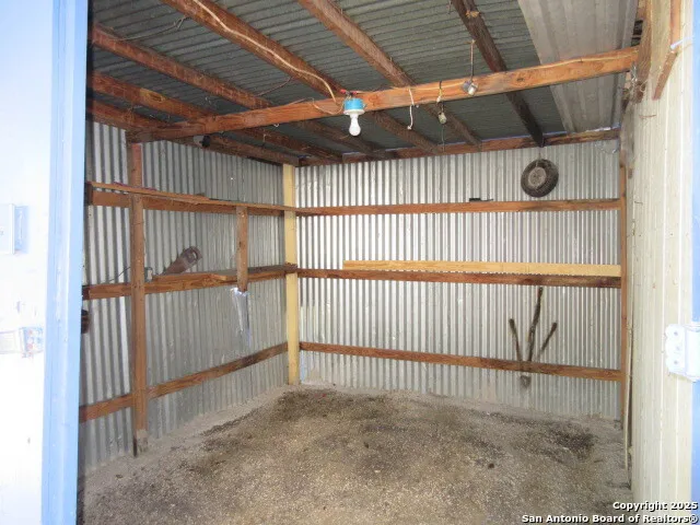 a view of a entrance gate of the house