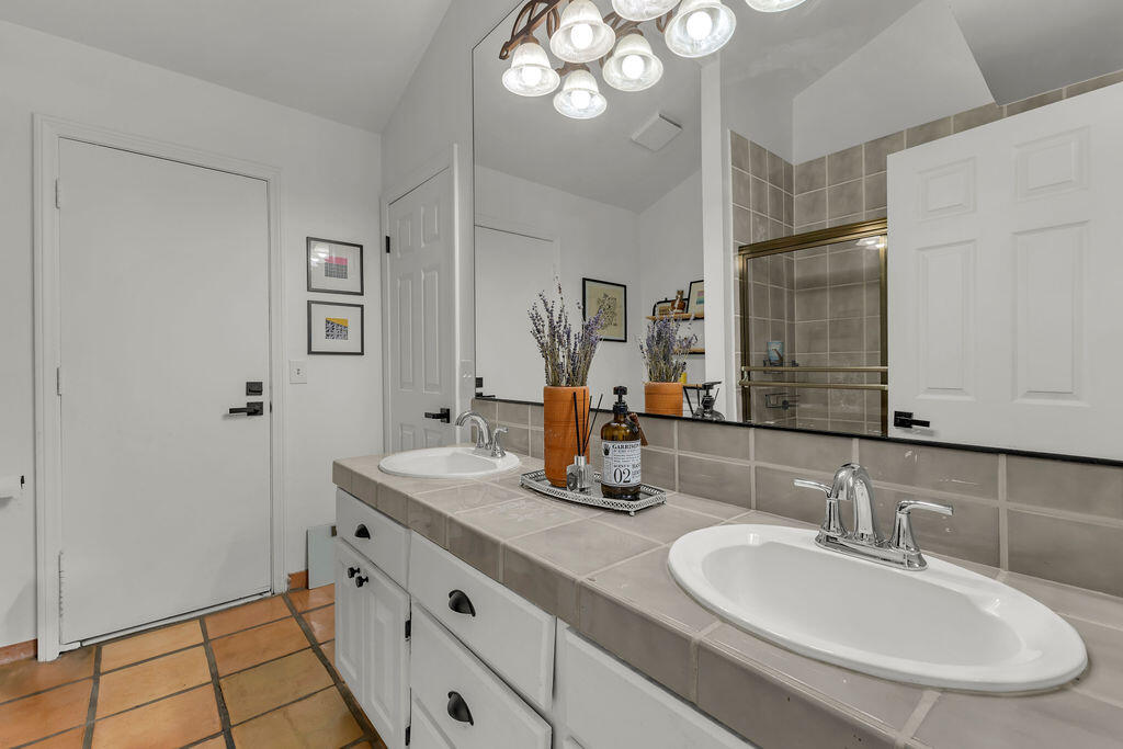42710 Sandy Bay Road Bermuda Dunes, CA 92203 - Photo 50 of 79 IMG_5056