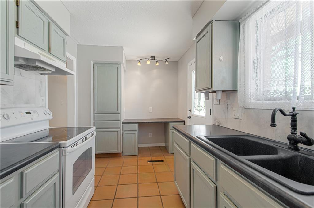 15115 Gardner West Road Gardner, KS 66030 - Photo 5 of 31