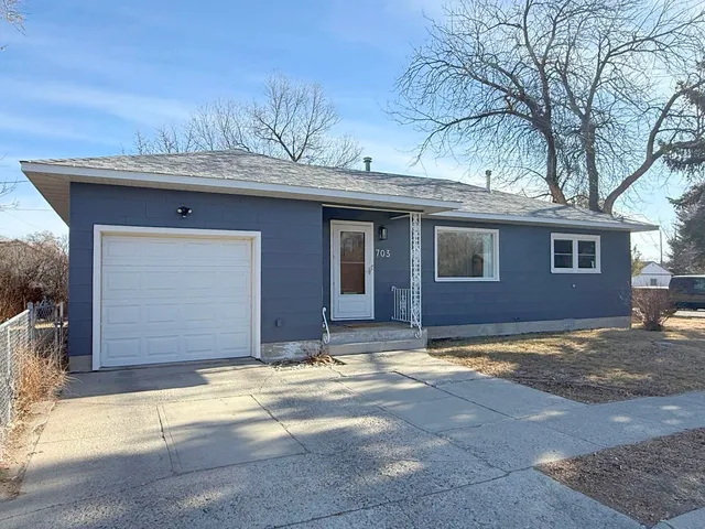 $210,000 | 703 North 1st Street, Riverton, WY 82501