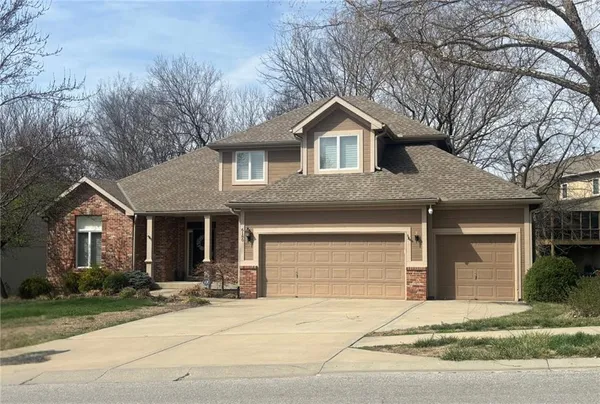 $610,000 | 6180 North Nevada Avenue, Parkville, MO 64152