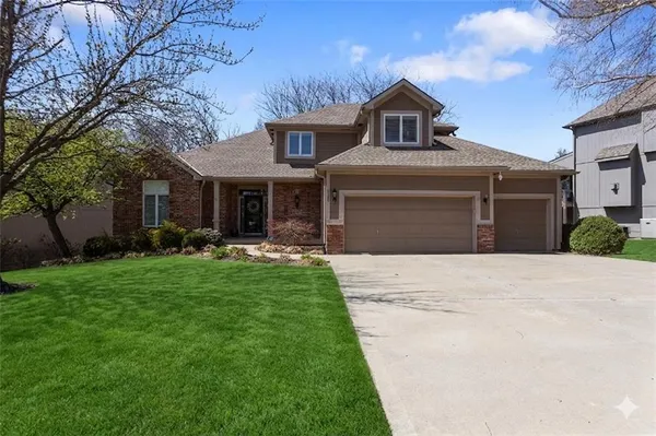 $610,000 | 6180 North Nevada Avenue, Parkville, MO 64152