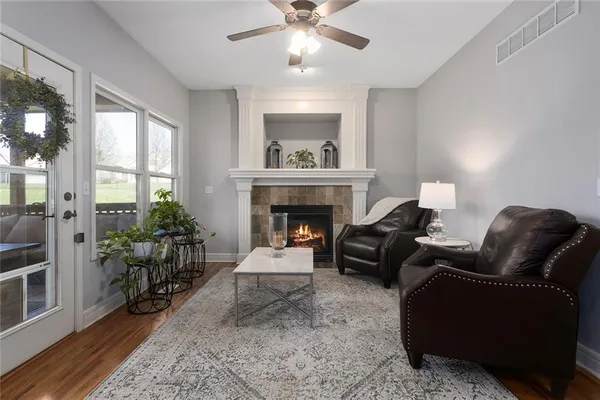 $610,000 | 6180 North Nevada Avenue, Parkville, MO 64152