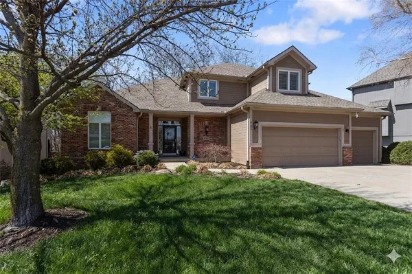 $610,000 | 6180 North Nevada Avenue, Parkville, MO 64152