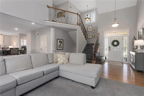 $610,000 | 6180 North Nevada Avenue, Parkville, MO 64152