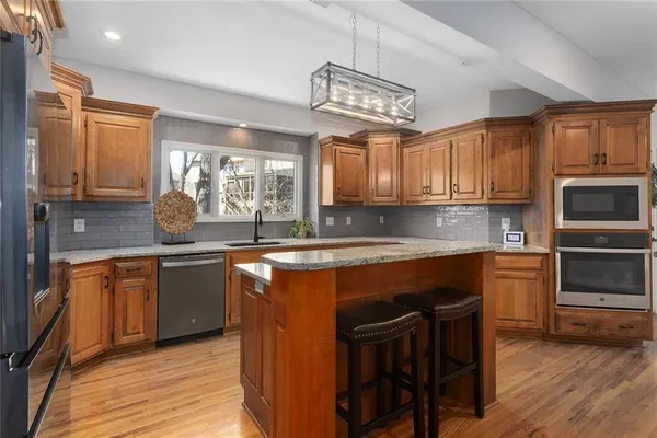 $610,000 | 6180 North Nevada Avenue, Parkville, MO 64152