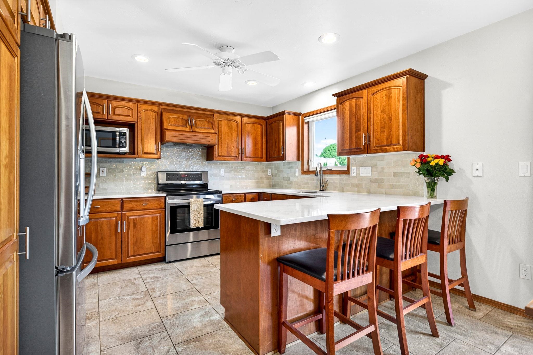 N9152 Kernan Avenue Appleton, WI 54915 - Photo 3 of 50