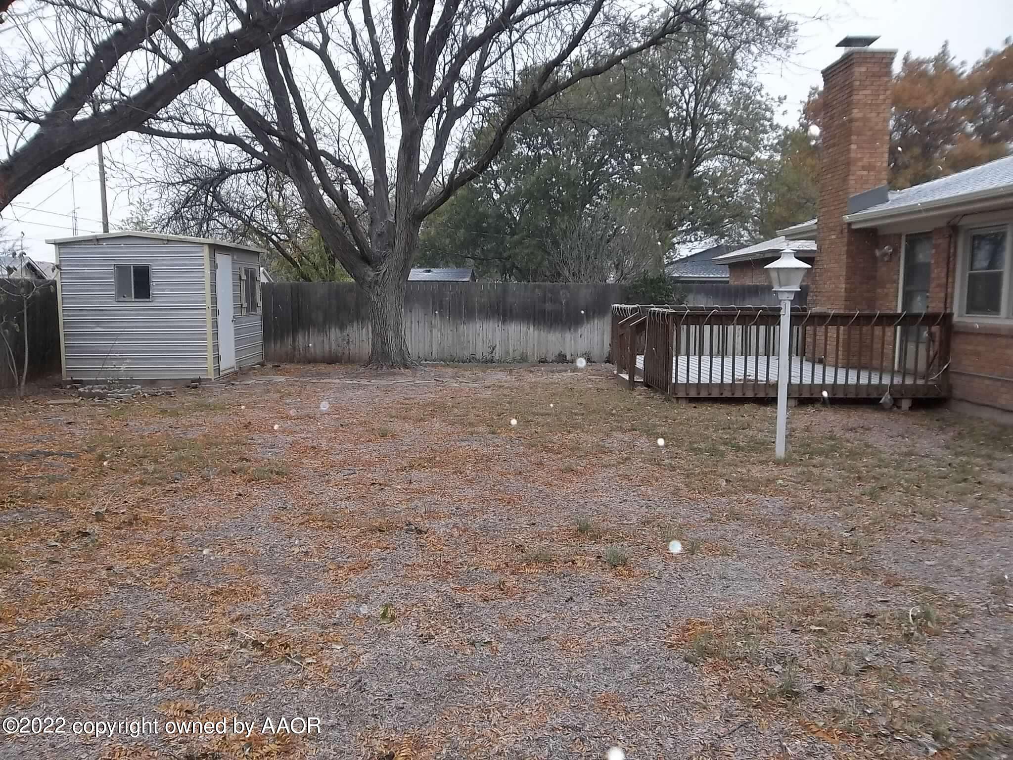 4010 Tucson Drive Amarillo, TX 79109 - Photo 5 of 23 a view of backyard with green space