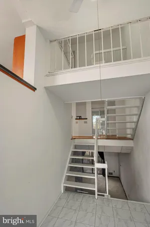 a view of entryway and hall