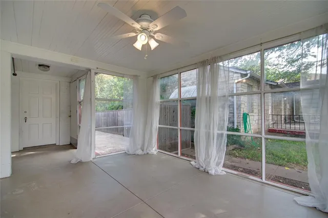 $3,700 | 5419 Longview Street, Dallas, TX 75206