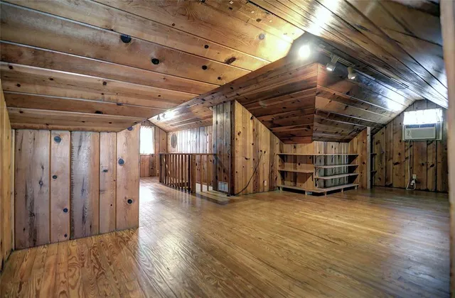 $3,700 | 5419 Longview Street, Dallas, TX 75206