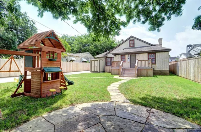 $3,700 | 5419 Longview Street, Dallas, TX 75206