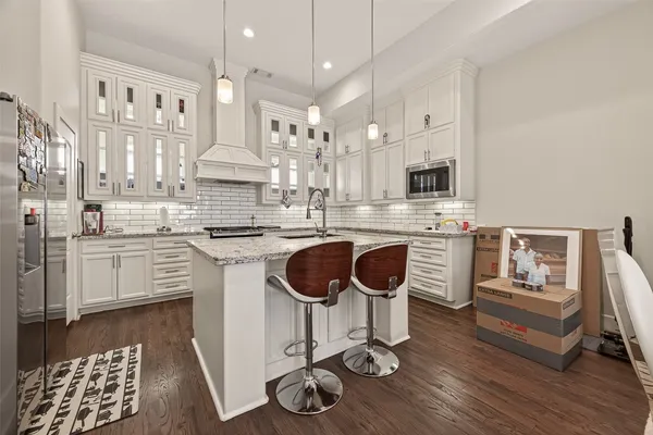 $2,900 | 2020 McGowen Street, Unit O, Houston, TX 77004