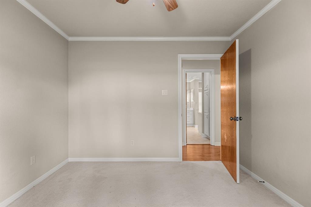 13539 Chapel Road Lorena, TX 76655 - Photo 23 of 37 Neutral-toned walls paired with light-colored carpeting