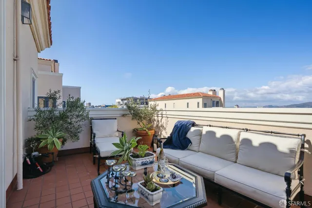 $3,150,000 | 165 Francisco Street, Unit 11, San Francisco, CA 94133