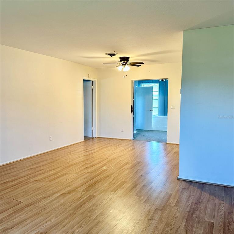 340 Peary Road Venice, FL 34293 - Photo 5 of 35 Gallery Image 5