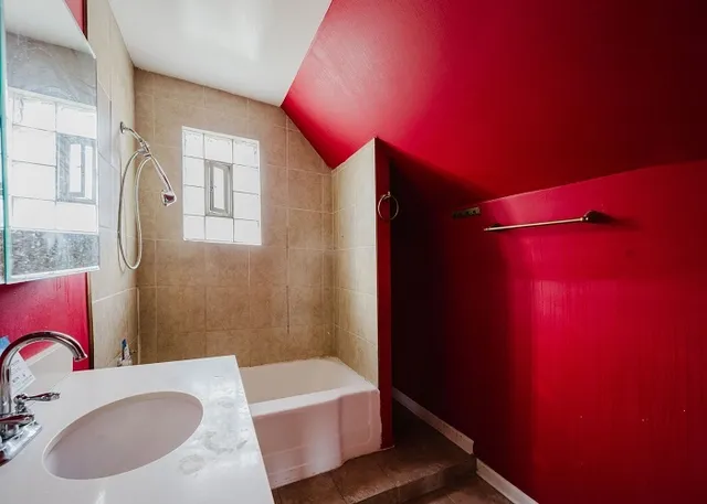 $79,500 | 716 South 7th Avenue, Maywood, IL 60153