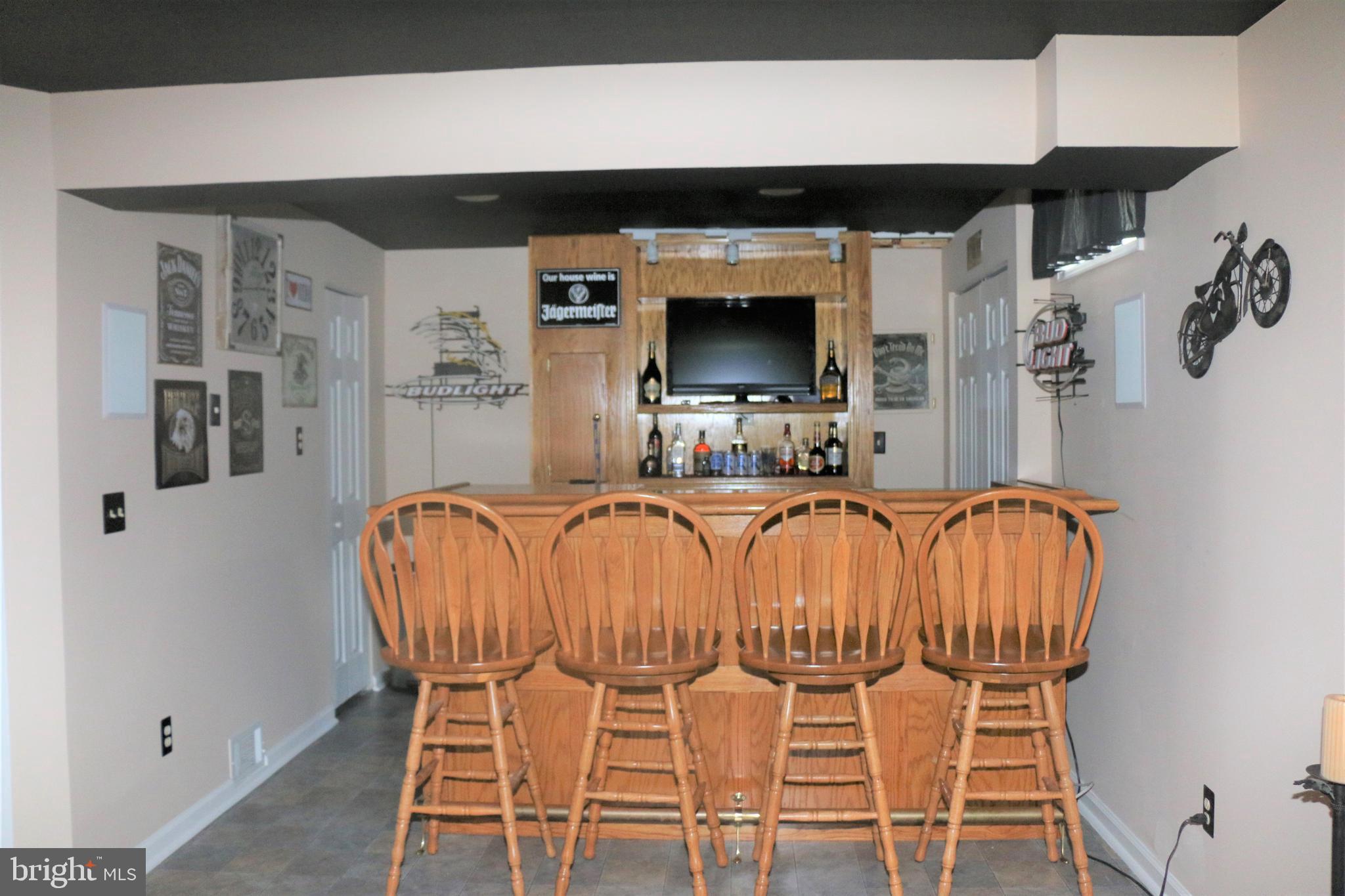 437 Spry Island Road Joppa, MD 21085 - Photo 39 of 57 Bar
