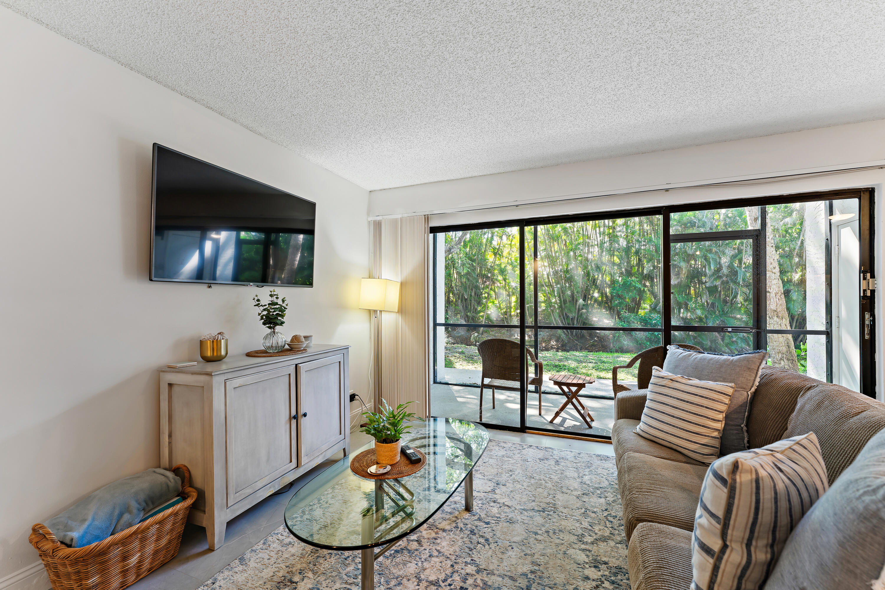 1605 Highway 1, Unit E104 Jupiter, FL 33477 - Photo 8 of 34 004-1605US1N-E104-Jupiter-FULL