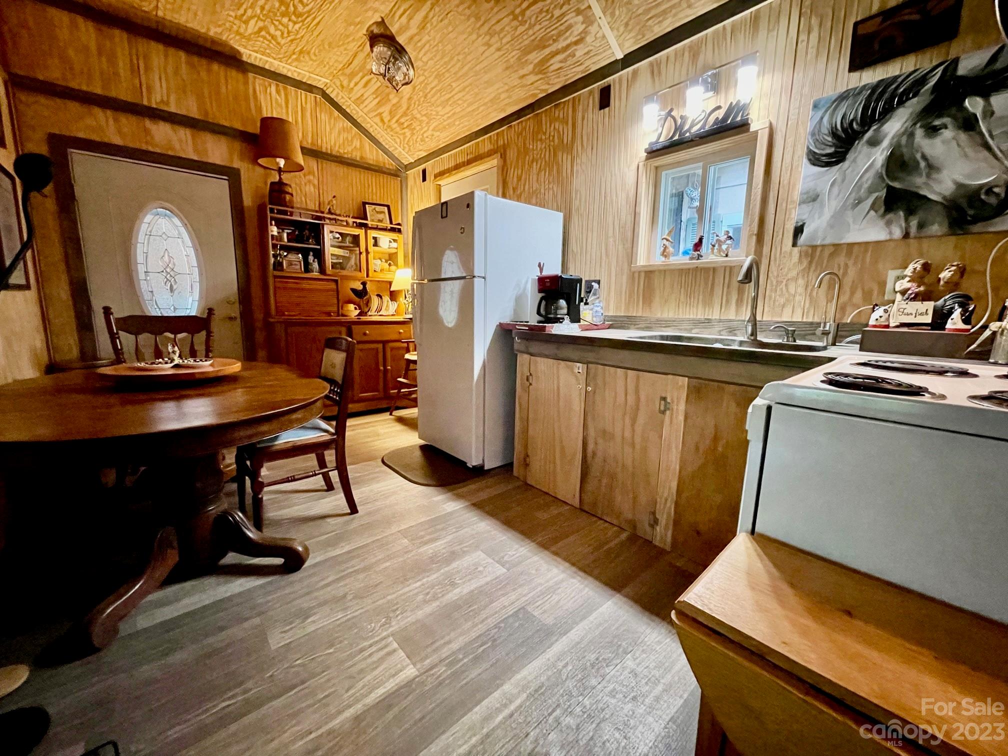 761 Reasonover Road Cedar Mountain, NC 28718 - Photo 12 of 31 Gallery Image 12