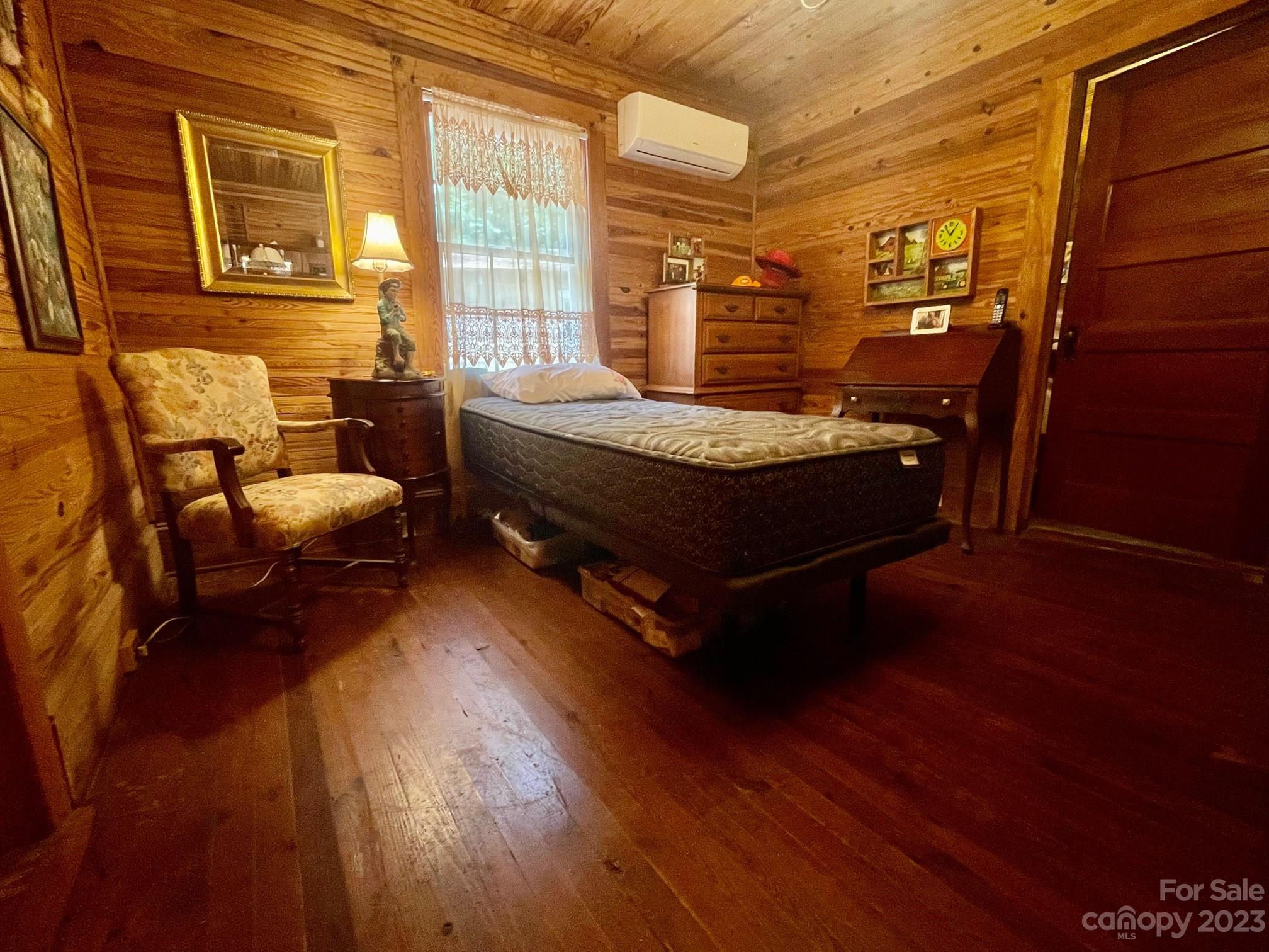 761 Reasonover Road Cedar Mountain, NC 28718 - Photo 7 of 31 Gallery Image 7