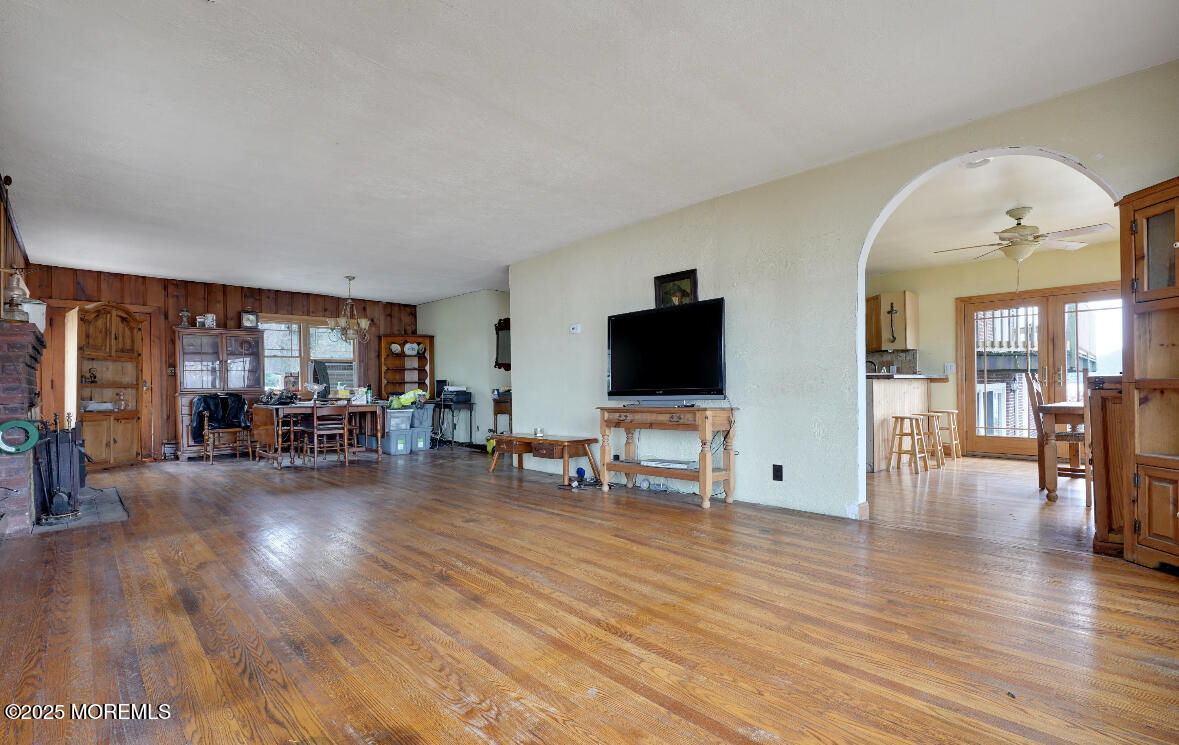 207 Lakeside Avenue Colts Neck, NJ 07722 - Photo 13 of 17 IMG_6246