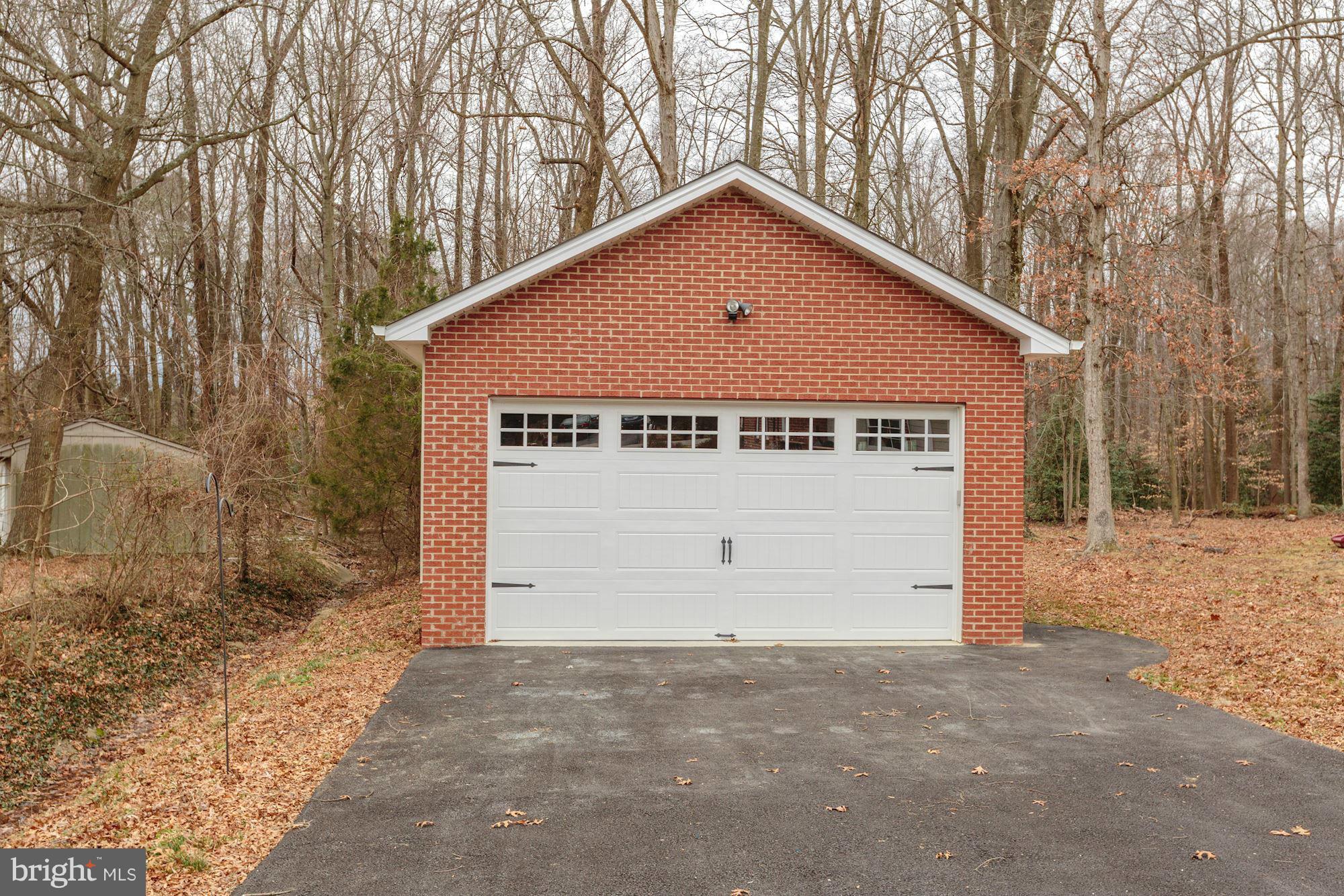7004 Ridgeway Drive Springfield, VA 22150 - Photo 3 of 28 a view of garage yard
