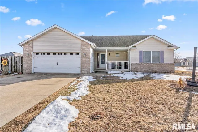 $265,000 | 216 Brookside Glen Drive, Sherman, IL 62684