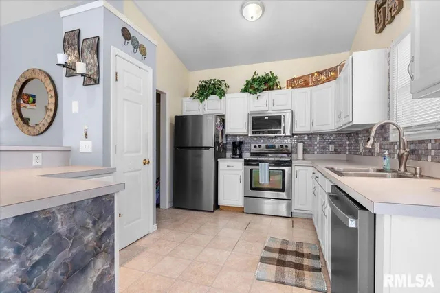 $265,000 | 216 Brookside Glen Drive, Sherman, IL 62684