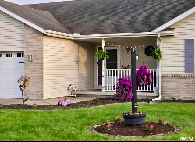 $265,000 | 216 Brookside Glen Drive, Sherman, IL 62684