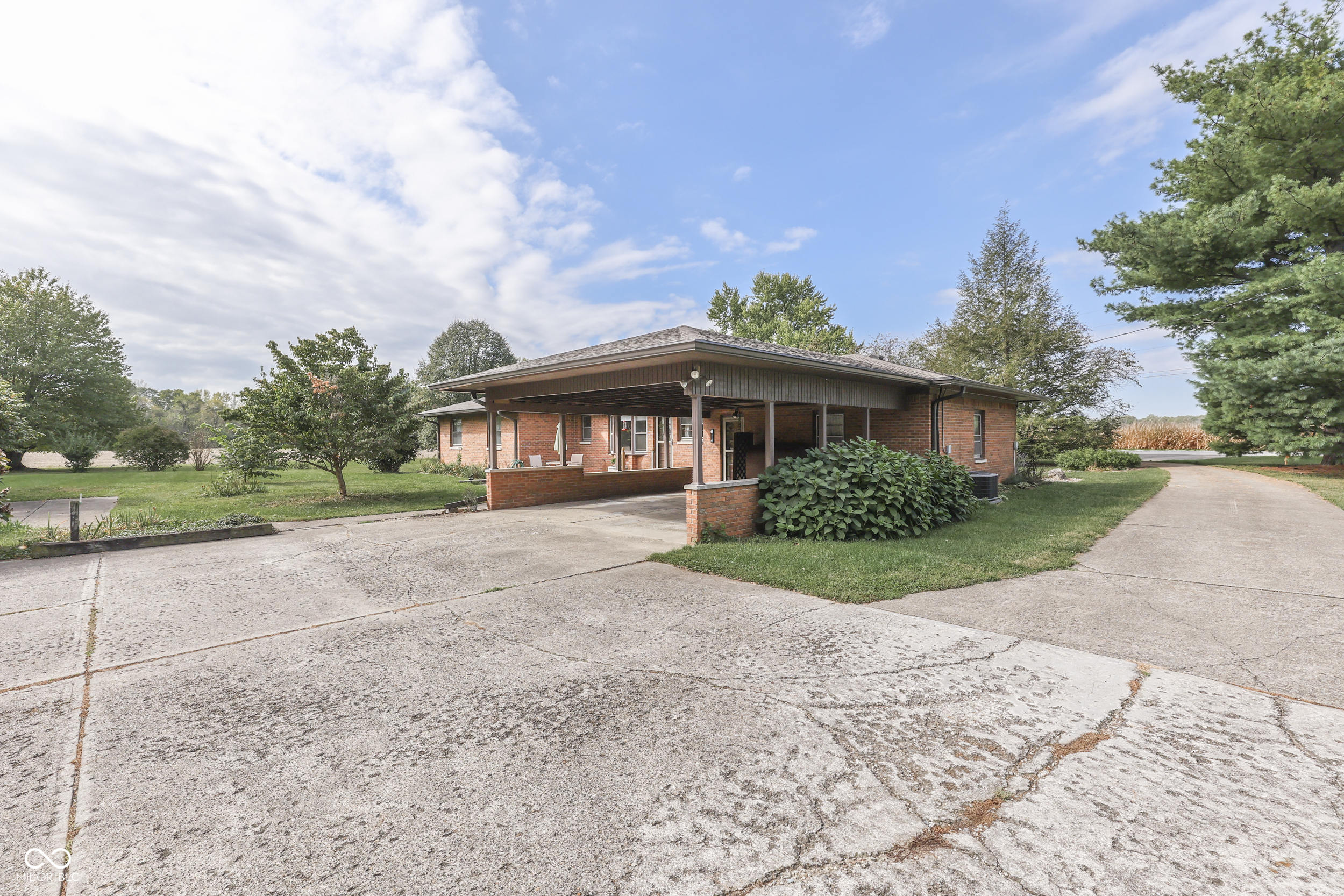 13543 North Mann Road Camby, IN 46113 - Photo 36 of 48 Gallery Image 36