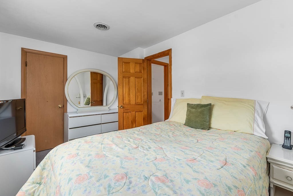 32 Johnson Road Stoughton, MA 02072 - Photo 12 of 22 Gallery Image 12