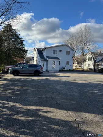 $2,100 | 444 Prospect Street, Torrington, CT 06790