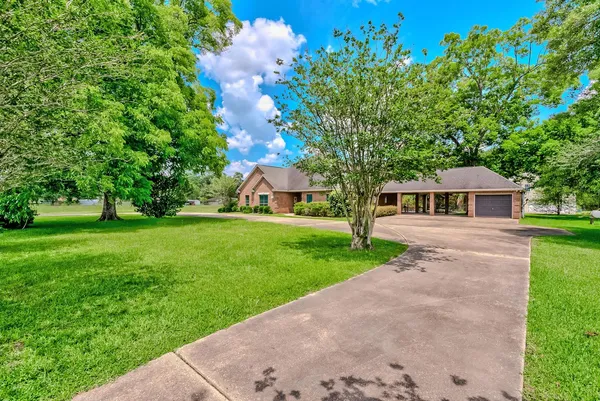 $599,900 | 5200 Farm To Market 105, Vidor, TX 77662