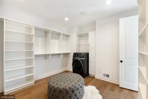 $2,150,000 | 5720 57th Street North, Lake Elmo, MN 55042