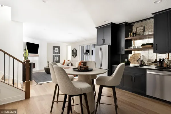 $2,150,000 | 5720 57th Street North, Lake Elmo, MN 55042