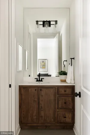 $2,150,000 | 5720 57th Street North, Lake Elmo, MN 55042