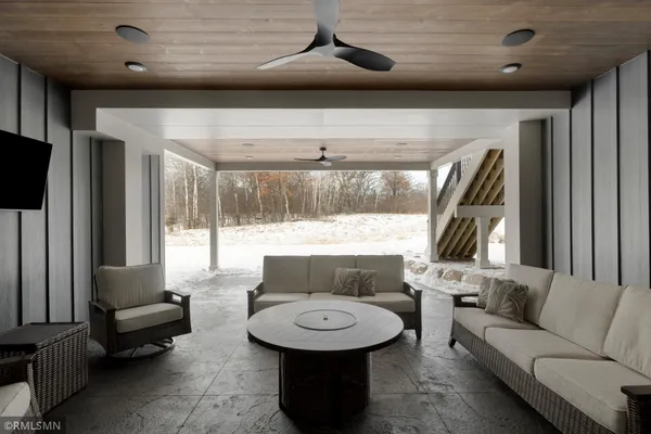 $2,150,000 | 5720 57th Street North, Lake Elmo, MN 55042