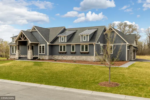 $2,159,000 | 5720 57th Street North, Lake Elmo, MN 55042